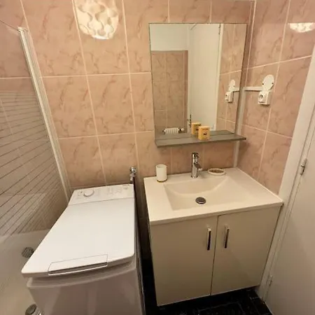 Apartment Le Saint Charles, 2 Prs, 300m Plages *